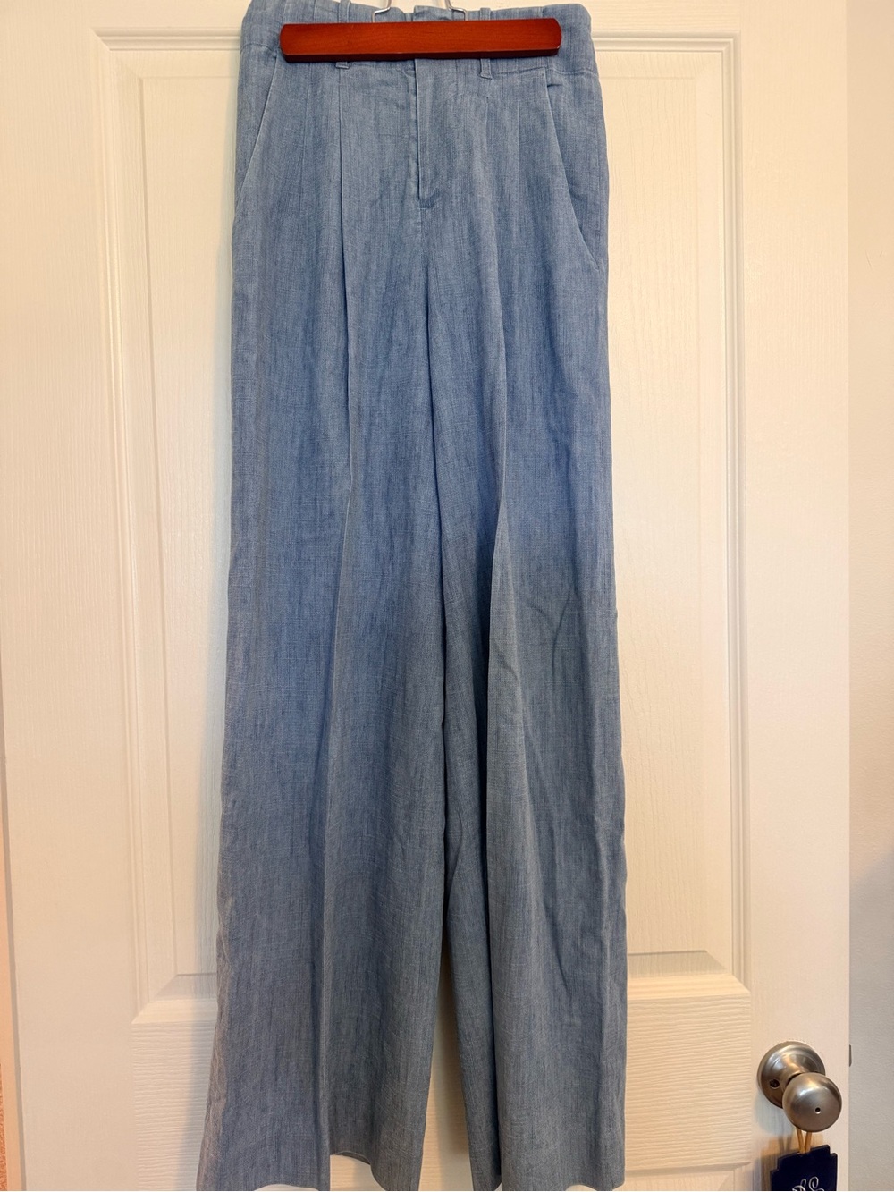 Alice + Olivia Light Blue Wide-Leg High-Rise Jeans